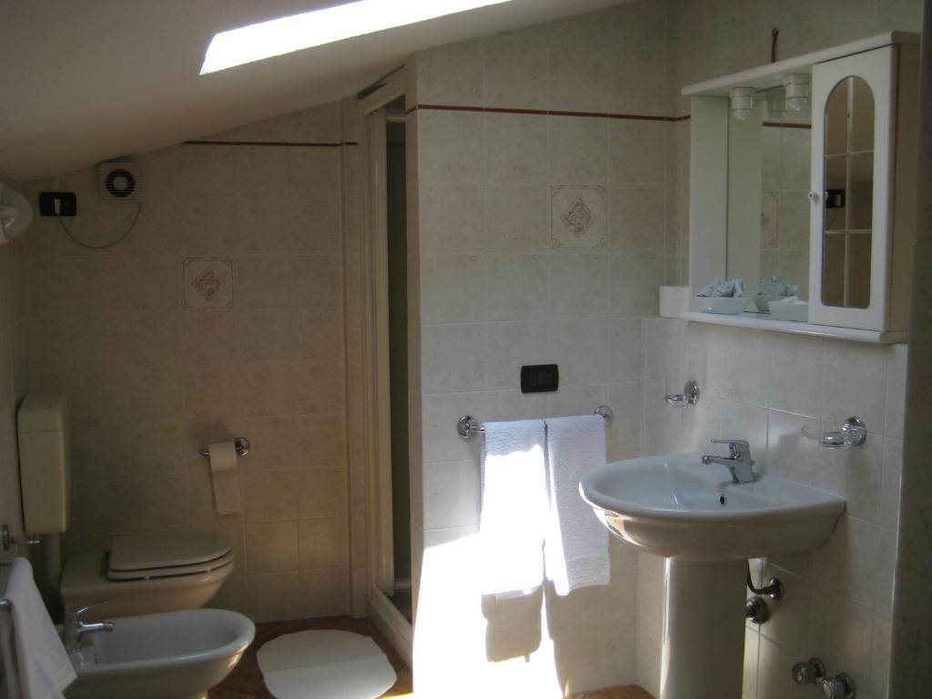 A Casa Da Franz Apartment Manerba del Garda Room photo